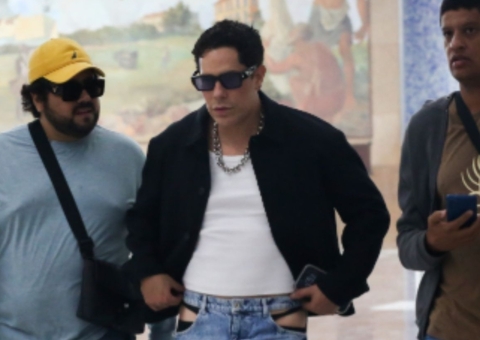 Christian Chávez desembarca no Brasil para turnê inédita e emociona fãs