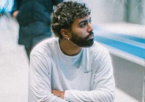 De volta ao Brasil, Gabigol curte férias no interior de São Paulo