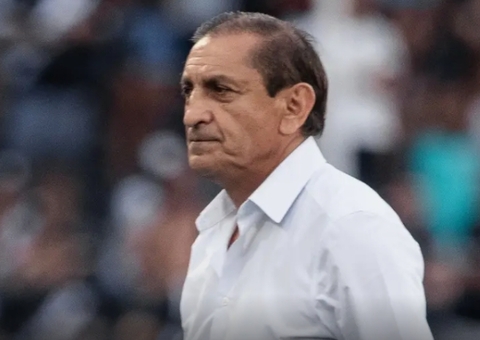 Santos sonda Ramón Díaz e ex-Juventus após demissão de Caixinha