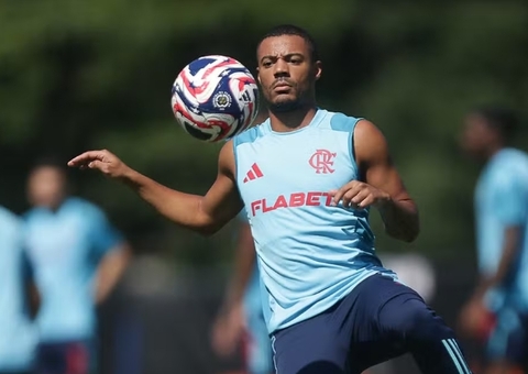 De la Cruz volta a sentir dores no joelho, não treina e preocupa Flamengo