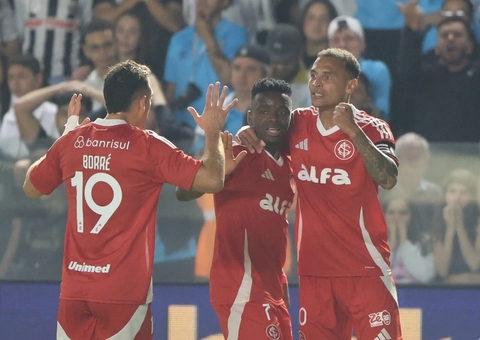 Santos perde do Inter na Vila e desperdiça chance de sair do Z4