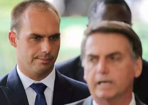 PGR assume denúncia contra Eduardo e Jair Bolsonaro por coação em processo sobre trama golpista