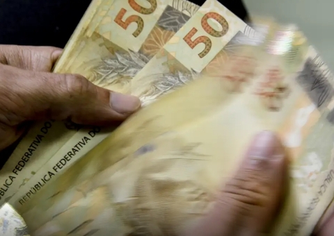 Primeira parcela do décimo terceiro deve ser paga até esta sexta