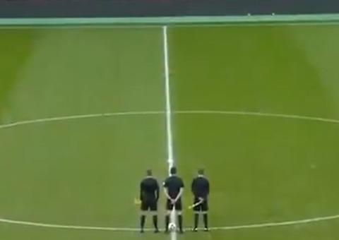 Torcedor é vaiado, expulso e preso por saudação de ultradireita