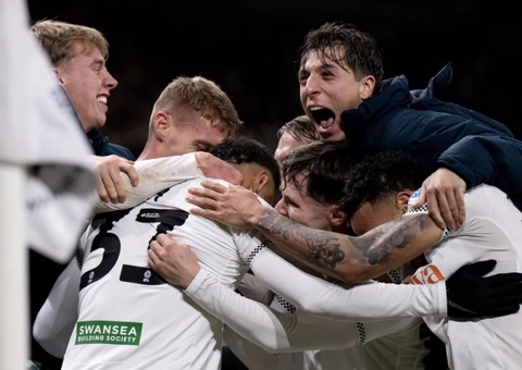 Apresentadora se junta a Snoop Dogg e Modric como acionista de clube galês