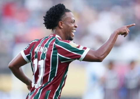 Destaque na vitória do Fluminense, Keno pode ser novidade no time titular