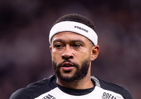 Corinthians avalia Memphis e estuda propor rescisão após jogos contra Palmeiras