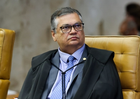 Dino manda PF investigar R$ 694 milhões em emendas parlamentares suspeitas