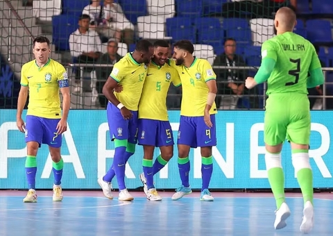 Brasil goleia a Costa Rica e vai às quartas da Copa do Mundo de Futsal