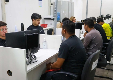 Sine Amazonas oferece vagas para mecânico, motorista e locutor; confira