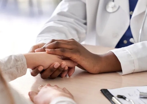 Por interrupção de cirurgias no Amazonas, ministro firma indenização de R$ 1 milhão; entenda