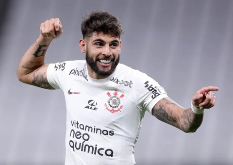 Yuri diz que tinha interesse de sair, mas Corinthians recusou proposta