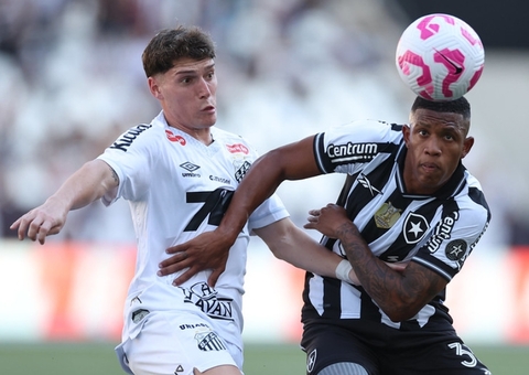 Botafogo tem gol relâmpago, mas empata com o Santos no Brasileirão
