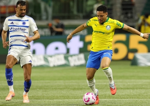 Com um a mais, Palmeiras só empata com Cruzeiro e abre vantagem mínima