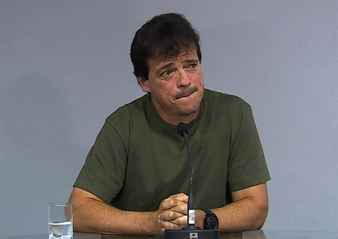 Diniz chora em entrevista após saída do Fluminense