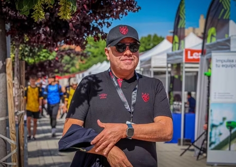 Presidente do Sport viaja a Barcelona para negociar venda de joia