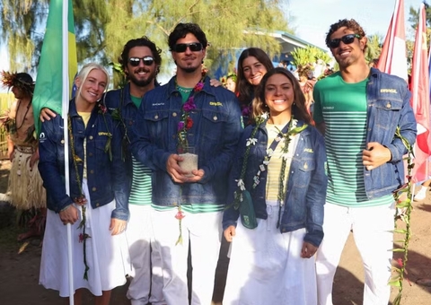 Surfe tem cerimônia de abertura das Olimpíadas com danças típicas no Taiti