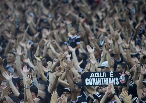 Corinthians informa que dívida subiu em R$ 6,6 milhões e pede ajuda à Fifa