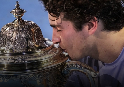 João Fonseca sobe para 28º do mundo e acumula R$ 13,7 milhões em premiações