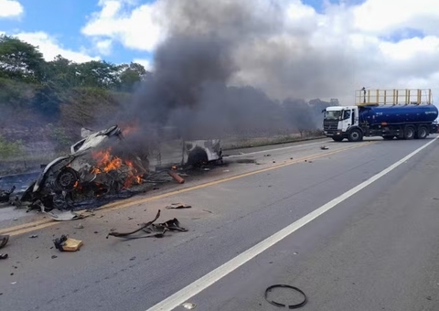 Tragédia na BR-101: dez pessoas morrem em colisão no sul da Bahia