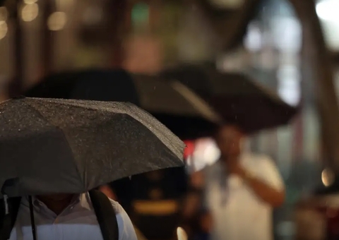 Água da chuva pode estar contaminada por agrotóxico, diz estudo