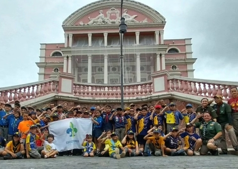 Mais de 300 escoteiros participam de gincana cultural no Centro de Manaus