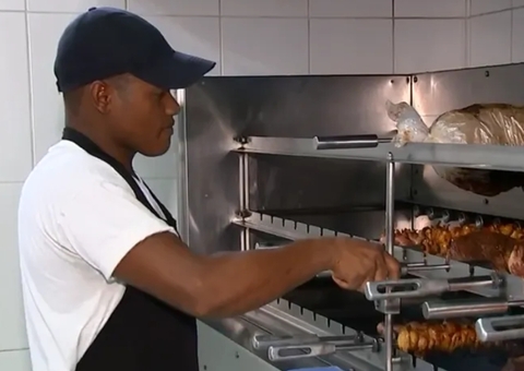 Vendedor, churrasqueiro e pedreiro: veja vagas de emprego do Sine Amazonas