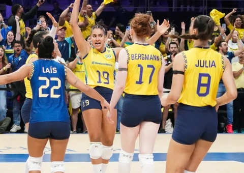 Brasil perde de virada para Itália e fica com vice da Liga das Nações de Vôlei
