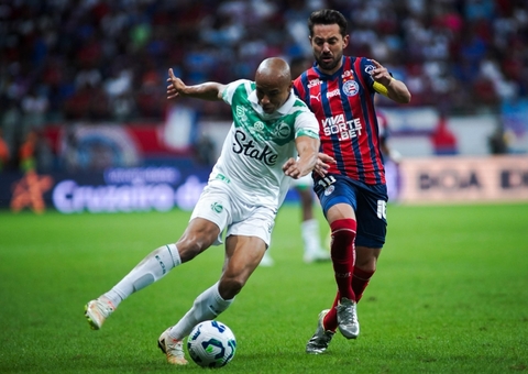 Jean Lucas tem noite de artilheiro e Bahia vence Juventude