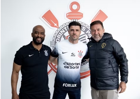 Corinthians anuncia a contratação do centroavante Héctor Hernández