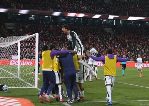 Corinthians vence e sai na frente do Athletico-PR por vaga na semifinal da Copa do Brasil