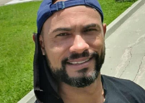 Entrega de móveis e açaí: a vida do ex-goleiro Bruno após deixar a cadeia