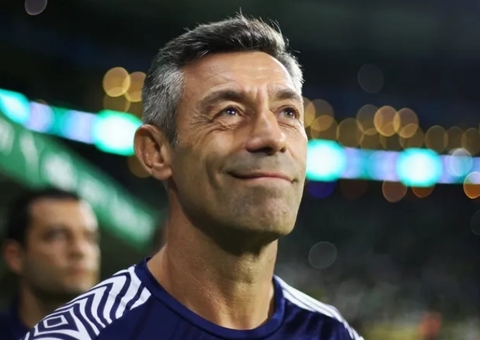 Bragantino demite Pedro Caixinha após uma vitória nos últimos 10 jogos