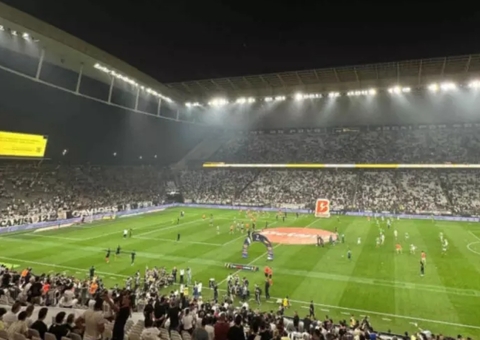 Campanha para pagar estádio do Corinthians chega a R$ 5 milhões em 12 horas