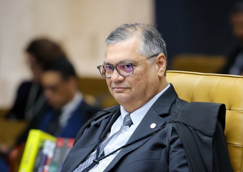 Flávio Dino mantém suspensão de R$ 4,2 bilhões em emendas parlamentares