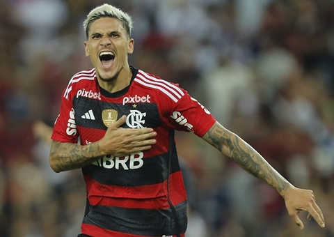 Pedro faz gol de tudo que é jeito no Flamengo