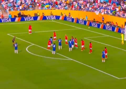 Partida entre Chelsea e Benfica é suspensa por condições climáticas