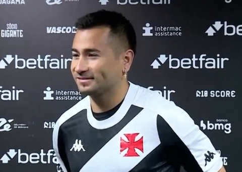 Jean David é apresentado pelo Vasco