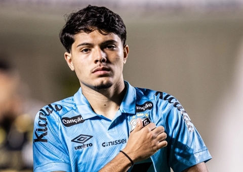 A caminho do Shakhtar, Luca Meirelles se despede do Santos