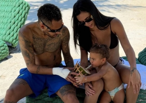 Neymar desmente rumores de casamento com Bruna Biancardi 