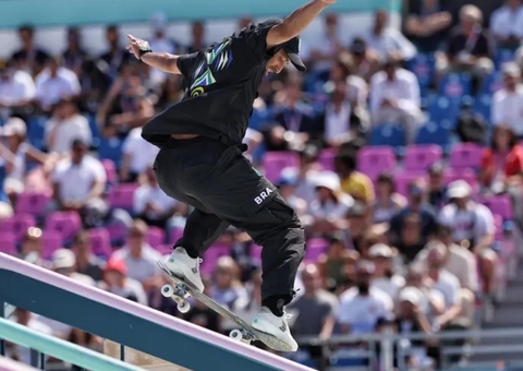 Kelvin Hoefler avança e está nas finais do skate street