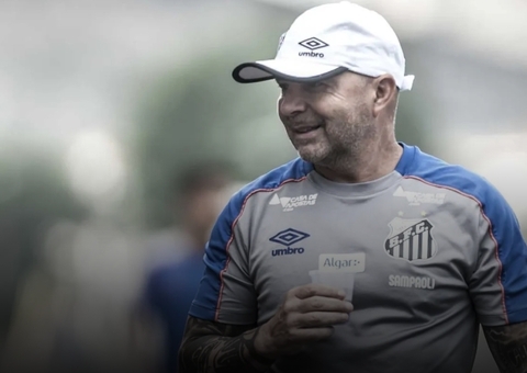 Atlético-MG define alvos para substituir Cuca; entenda cenários