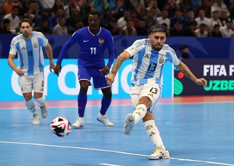 Copa do Mundo de Futsal: Argentina bate França e pega Brasil na final