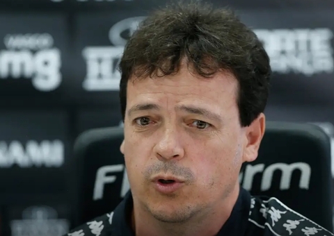 Fernando Diniz responde se vaga na Libertadores é obrigação no Vasco