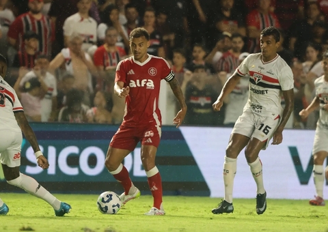 São Paulo afunda o Inter e alivia pressão após goleada humilhante