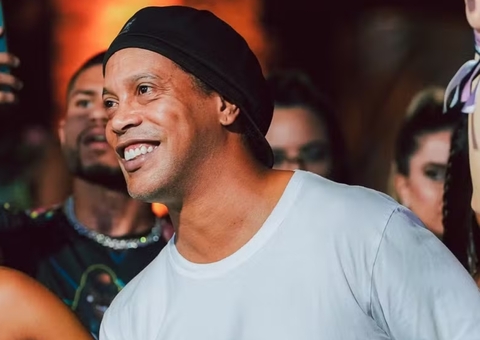 Veja quando começa venda de ingressos para Jogo das Estrelas, de Ronaldinho Gaúcho