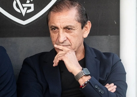 Corinthians se acerta com Ramón Díaz