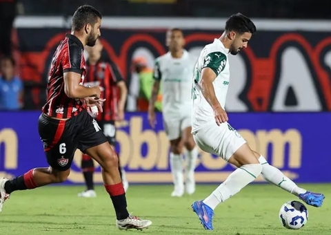 Com time alternativo, Palmeiras arranca empate do Vitória antes do Derby