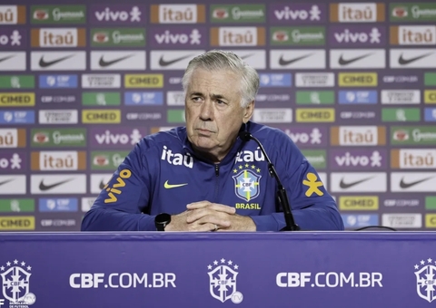 Ancelotti volta a citar condição física de Neymar