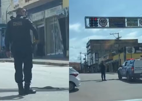 Cobra para trânsito e atravessa avenida em Porto Velho